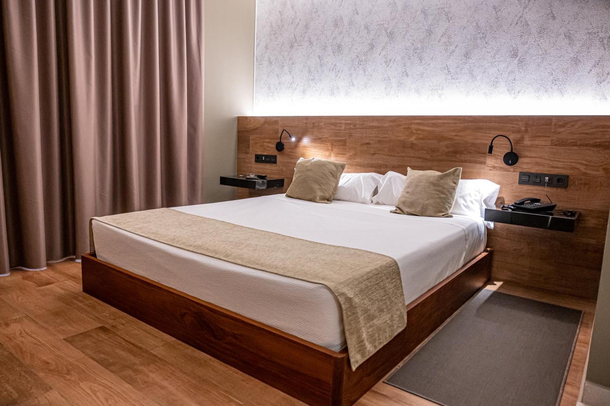 Hotel Luve 산 안토니오 데 바나헤베르 외부 사진